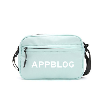 Férfi kis táska felirattal, hosszú füllel