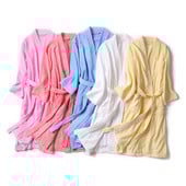 Naiste hommikumantel pikkade varrukate ja taskutega