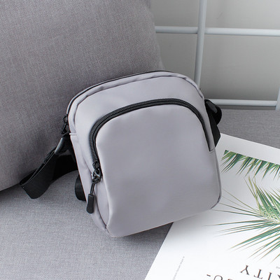 Meeste väike pika sangaga kott