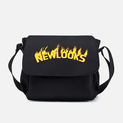 Mindennapi férfi táska rátéttel és hosszú füllel