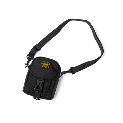 Férfi kis táska hosszú füllel és csattal