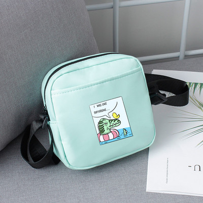 Σπορ καθημερινή ανδρική τσάντα με απλικέ