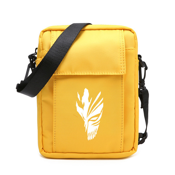 Férfi válltáska rátéttel