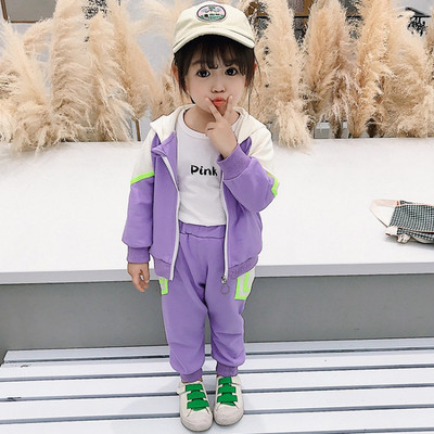 Modern gyerek tréningruha lányoknak