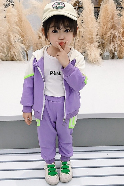 Modern gyerek tréningruha lányoknak