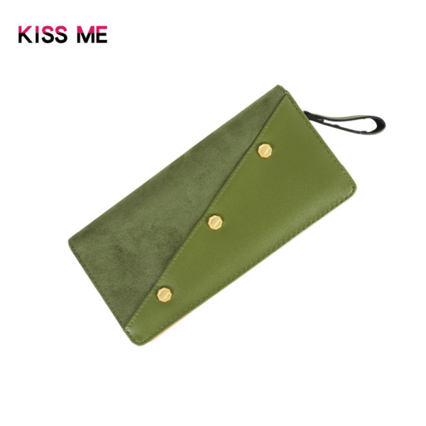 Μοντέρνο γυναικείο πορτοφόλι με φερμουάρ και μεταλλικά στοιχεία