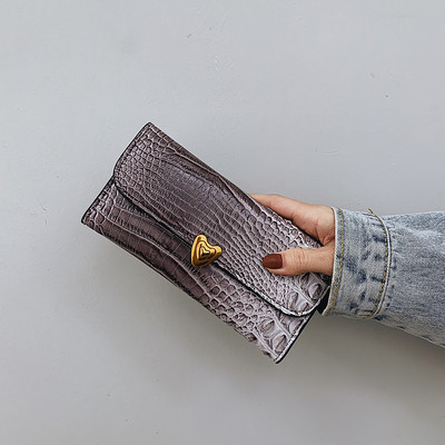 Új modell női pénztárca szív alakú fém díszítéssel