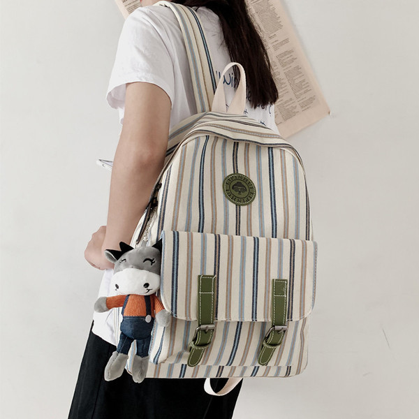Csíkos női nagy hátizsák széles pántokkal