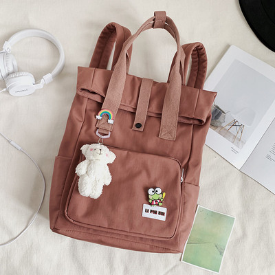 Sport és mindennapi női hátizsák nagy első zsebbel