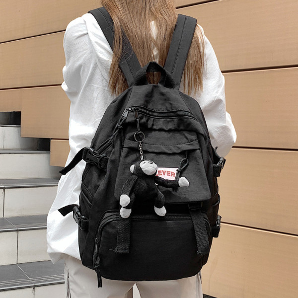 Sportlik ja igapäevane naiste suur seljakott