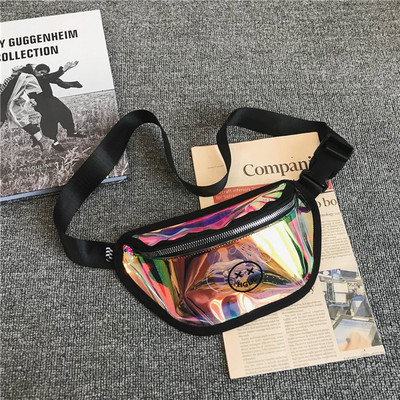 Átlátszó férfi válltáska