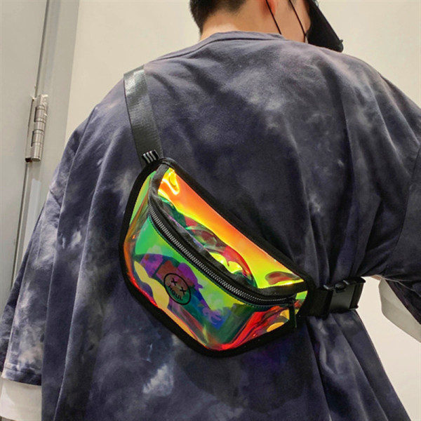 Átlátszó férfi válltáska