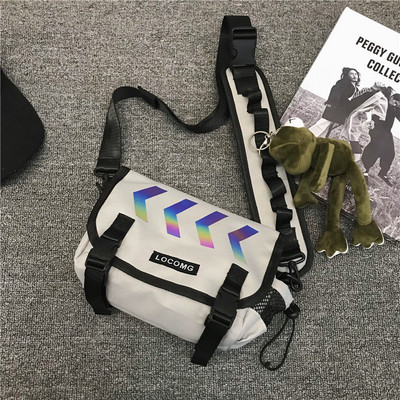 Igapäevane meeste õlakott kirjaga