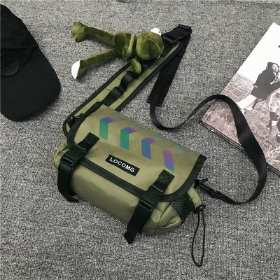 Igapäevane meeste õlakott kirjaga