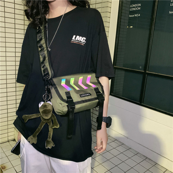 Igapäevane meeste õlakott kirjaga