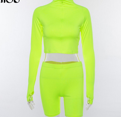 Két részből álló női sport szett cipzárral