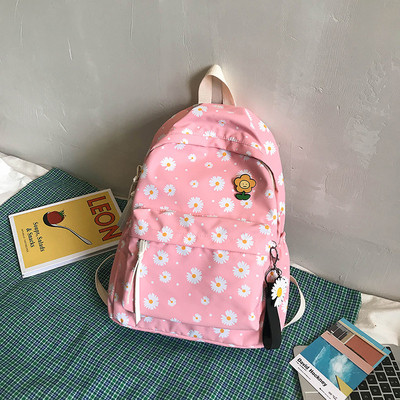 Női napi hátizsák virágos rátéttel