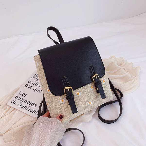 Modern női hátizsák színes hímzéssel