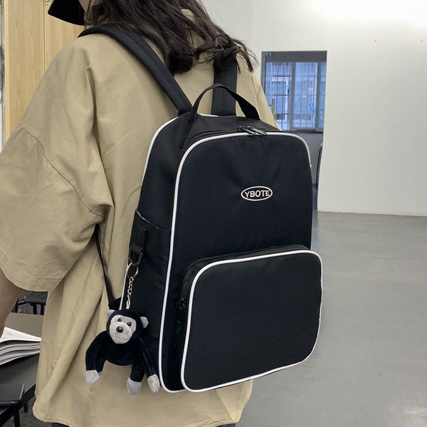 Női mindennapi hátizsák nagy első zsebbel