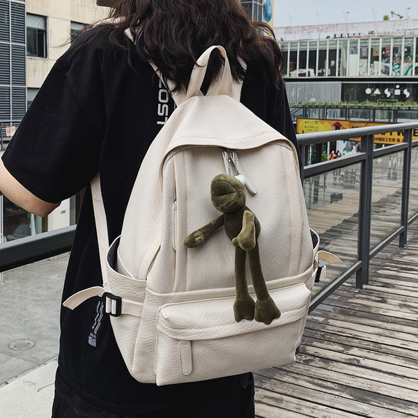 Női mindennapi hátizsák széles pántokkal