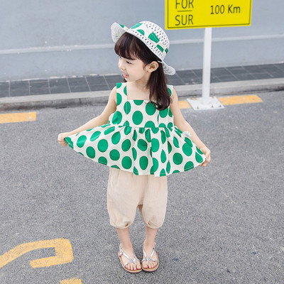 Mūsdienīgs bērnu bikšu komplekts un tops ar kvadrātveida kakla izgriezumu