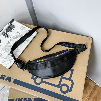 Μοντέρνα ανδρική τσάντα από οικολογικό δέρμα με φερμουάρ