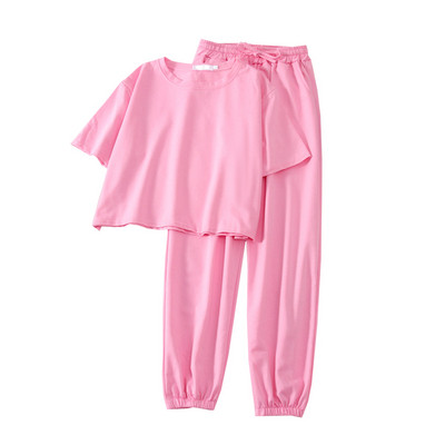 Naiste spordikomplekt kahest osast - T-särk ja elastse vöökohaga püksid