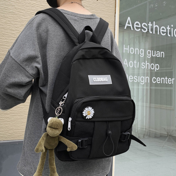 Sport és mindennapi hátizsák nagy elülső zsebbel - alkalmas férfiak és nők számára