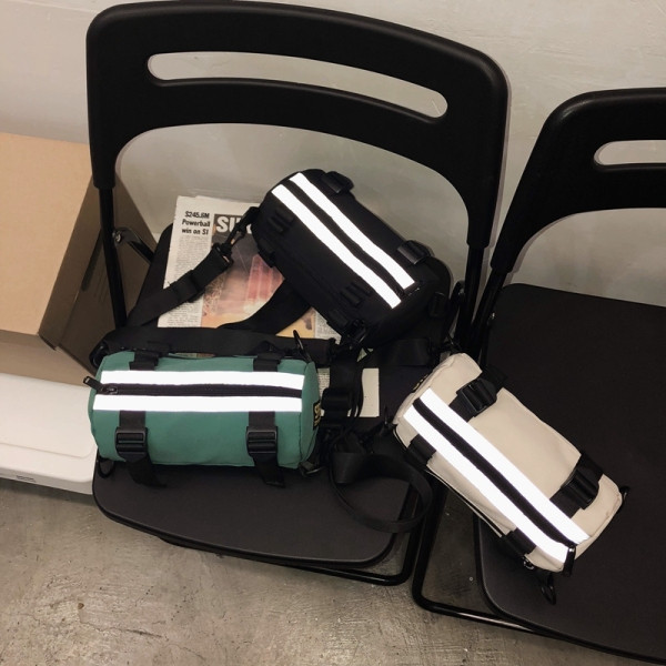 Férfi mindennapi válltáska cipzárral