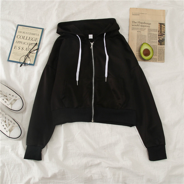 Ženska sportska ekipa iz dva dijela s bijelim rubovima