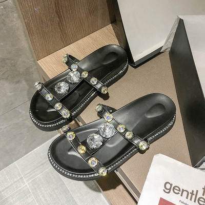 Aktuális női papucs eco bőrből kövekkel