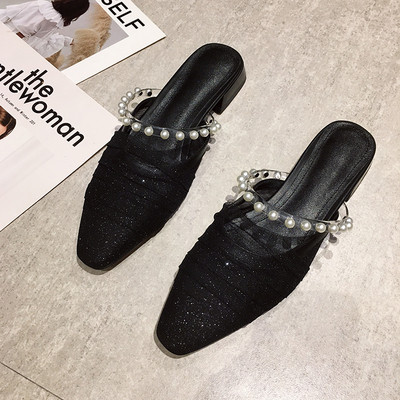 Stilīgs sieviešu čību smails modelis ar pērlēm