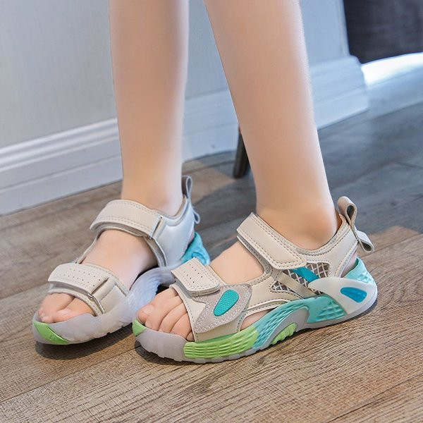 Modern, matricás gyerekszandál fiúknak