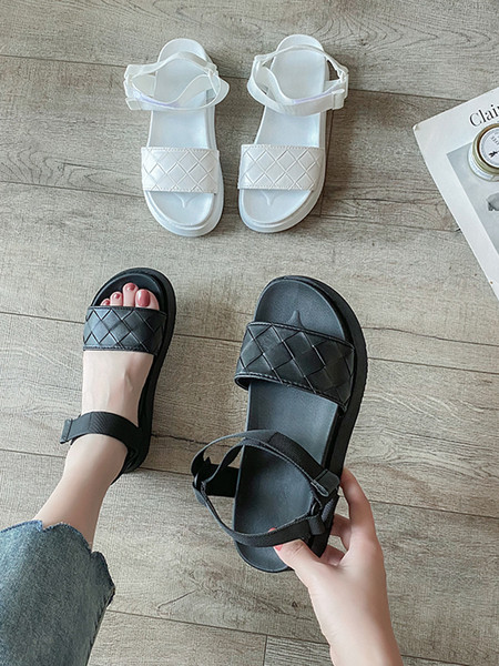 Női szandál eko bőrből, magas talppal