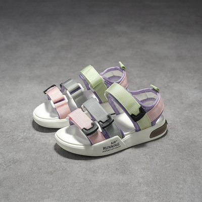 Színes gyerekszandál matricákkal fiúknak és lányoknak