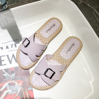 Νέο μοντέλο γυναικείες παντόφλες από έκο δέρμα με επίπεδη σόλα και αγκράφα