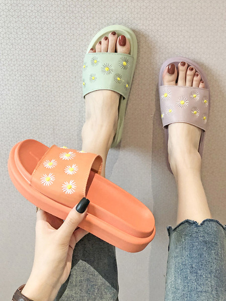 Alkalmi női papucs virágos hímzéssel