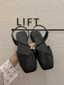 Eko bőrből készült stílusos női szandál lapos talppal