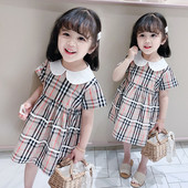 Modern kockás gyerekruha rövid ujjal és gallérral