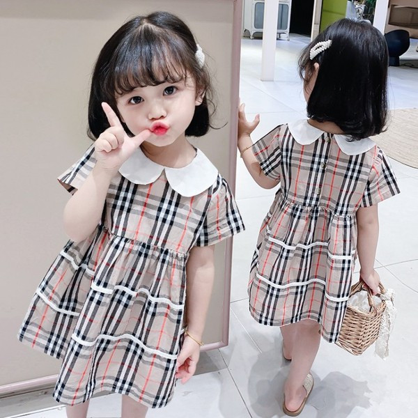 Modern kockás gyerekruha rövid ujjal és gallérral