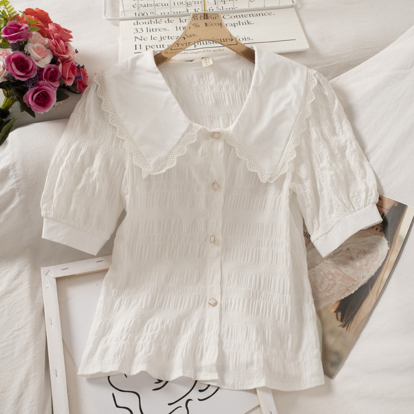 Retro stílusú női ing rövid ujjal és gombokkal