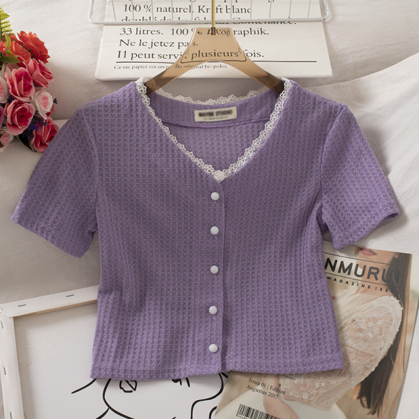 Alkalmi női ing rövid ujjal és V-nyakkal