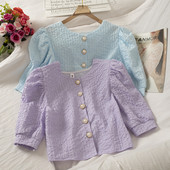 Lühike ümara kaeluse ja nööpidega naiste särk