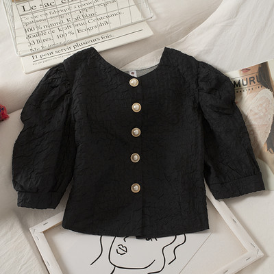 Lühike ümara kaeluse ja nööpidega naiste särk