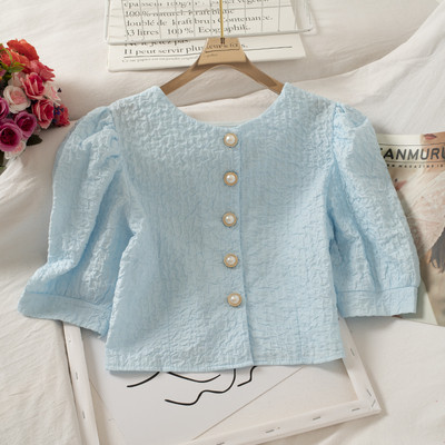 Lühike ümara kaeluse ja nööpidega naiste särk