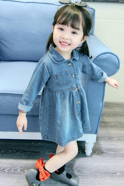 Gyermek farmerruha hosszú ujjal és gombokkal