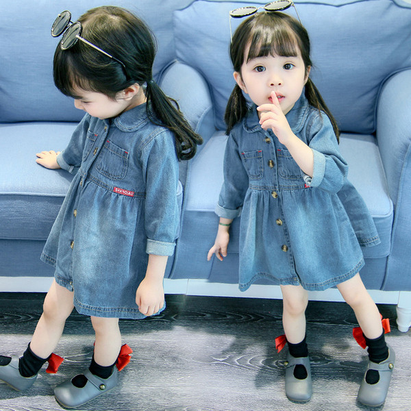 Gyermek farmerruha hosszú ujjal és gombokkal