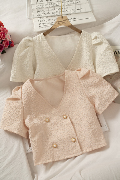 Modern női ing rövid ujjal és spitz nyakkivágással