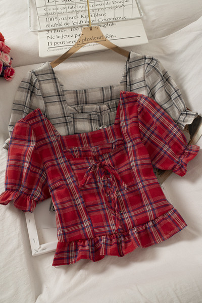 Retro stílusú kockás női ing négyzet alakú nyakkivágással