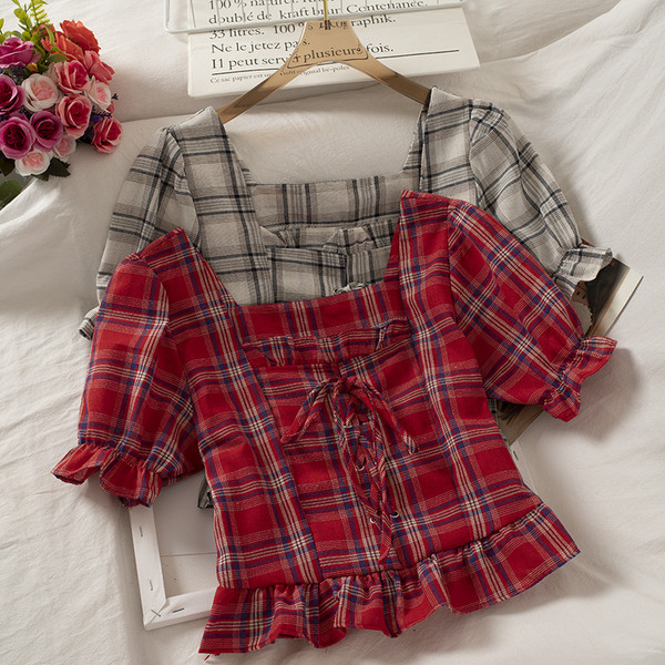 Retro stílusú kockás női ing négyzet alakú nyakkivágással